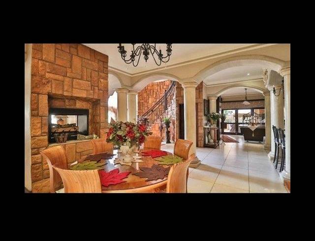 3 BEDROOM HOUSE FOR SALE IN MIDSTREAM ESTATE